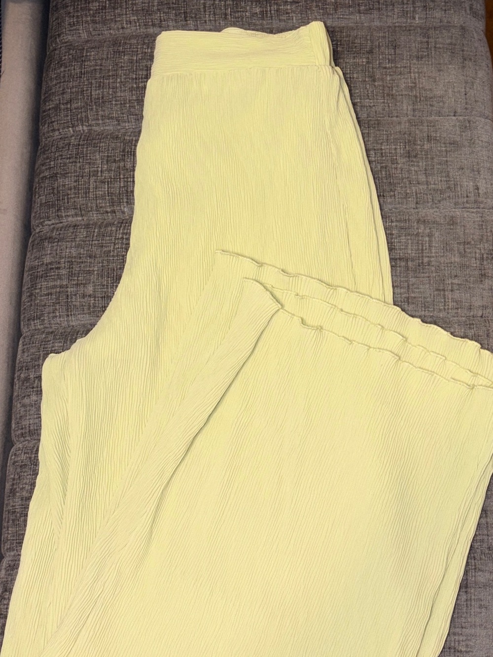 Light Green Wide-Leg Pants - Women